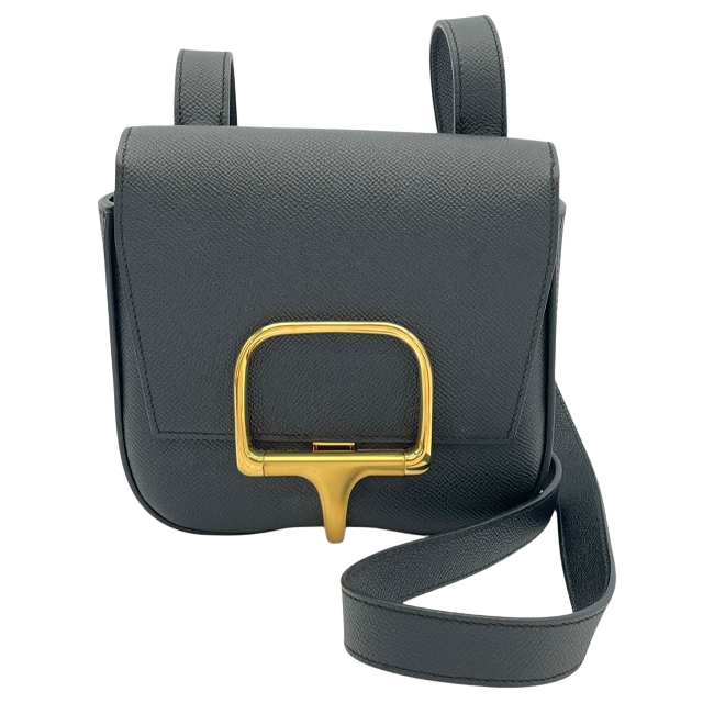 デッラカヴァッレリア